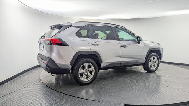 Photo of 2020 Silver Sky Metallic Toyota RAV4