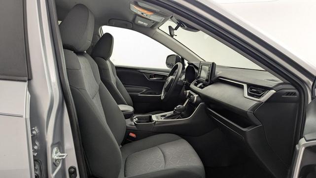 Photo of 2020 Silver Sky Metallic Toyota RAV4