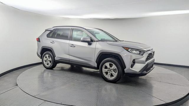 Photo of 2020 Silver Sky Metallic Toyota RAV4