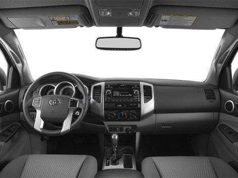 Photo of 2014 Magnetic Gray Metallic Toyota Tacoma