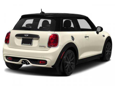 Photo of 2015 Blazing Red MINI Hardtop