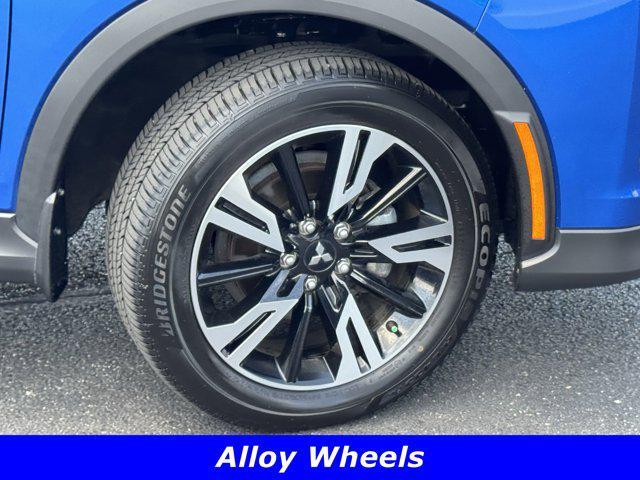 Photo of 2024 Lightning Blue Metallic Mitsubishi Eclipse Cross