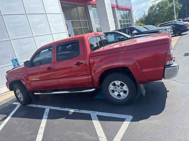 Photo of 2015 Barcelona Red Metallic Toyota Tacoma