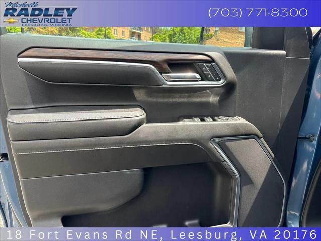 Photo of 2024 Downpour Metallic GMC Sierra 1500