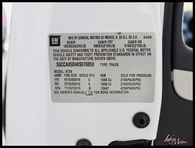 Photo of 2008 Summit White Chevrolet HHR
