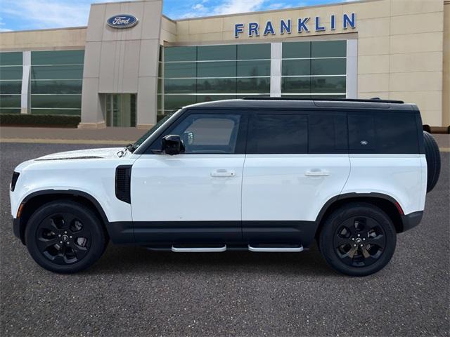 Photo of 2023 Fuji White Land Rover Defender