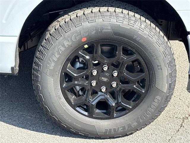 Photo of 2025 Space White Metallic Ford F-150