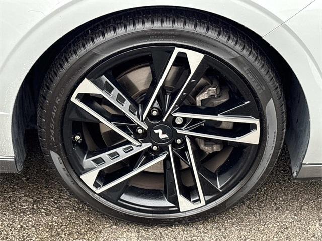 Photo of 2024 Silver Hyundai SONATA