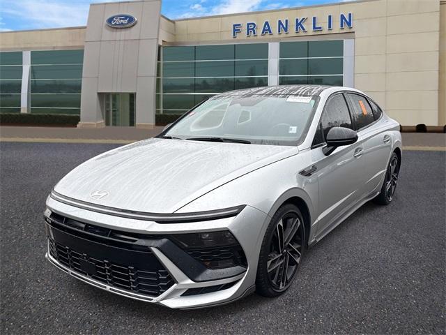 Photo of 2024 Silver Hyundai SONATA