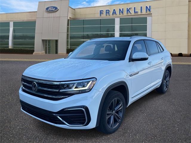 Photo of 2021 Pure White Volkswagen Atlas Cross Sport