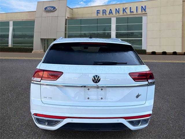 Photo of 2021 Pure White Volkswagen Atlas Cross Sport