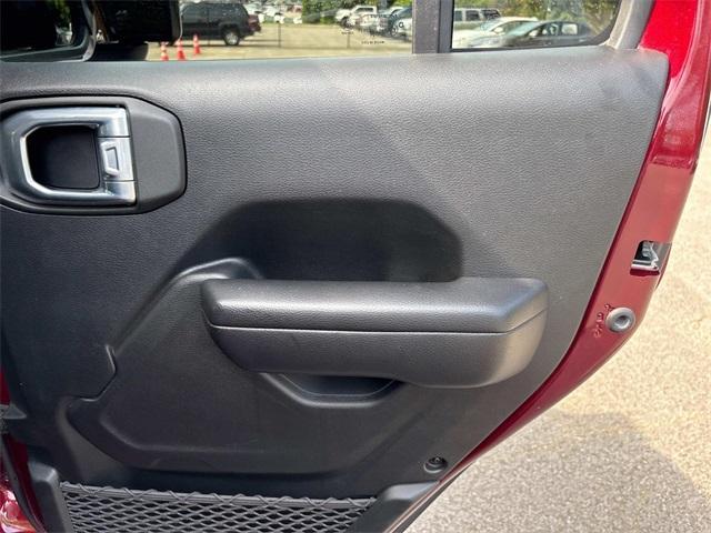 Photo of 2021 Snazzberry Pearlcoat Jeep Gladiator