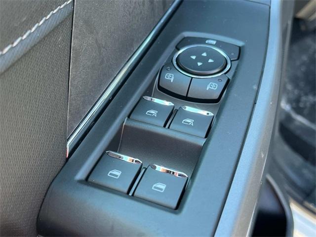Photo of 2025 White Metallic Ford F-150