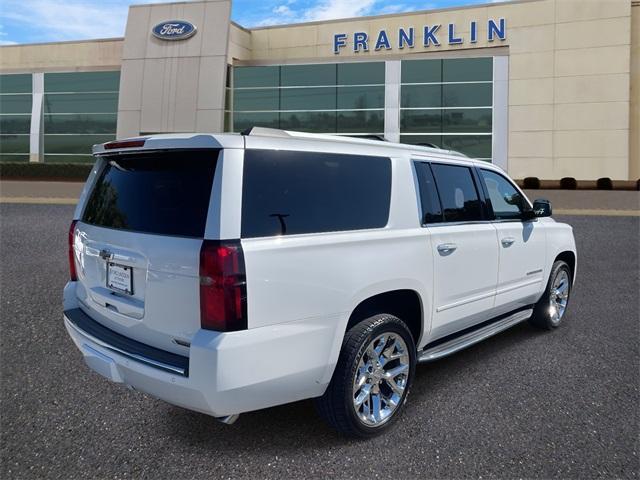 Photo of 2018 Iridescent Pearl Tricoat Chevrolet Suburban