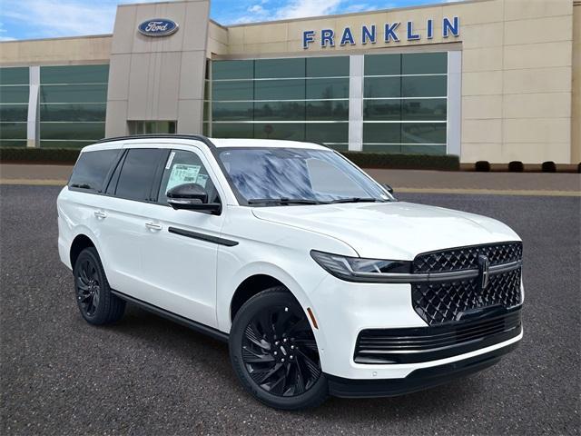 Photo of 2025 Pristine White Lincoln Navigator