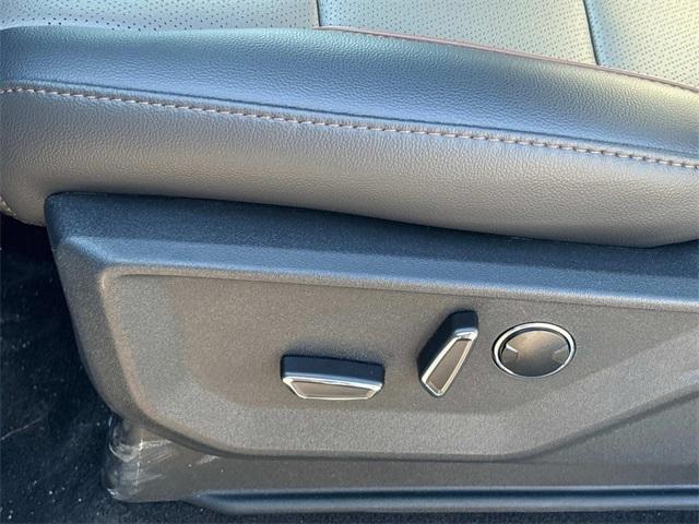 Photo of 2025 Star White Ford F-150