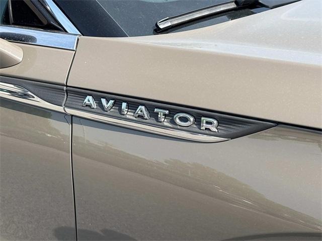 Photo of 2025 Harbor Gray Lincoln Aviator