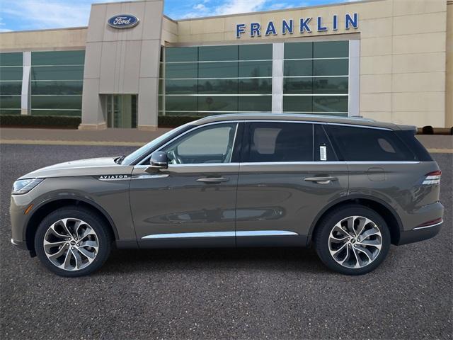 Photo of 2025 Harbor Gray Lincoln Aviator