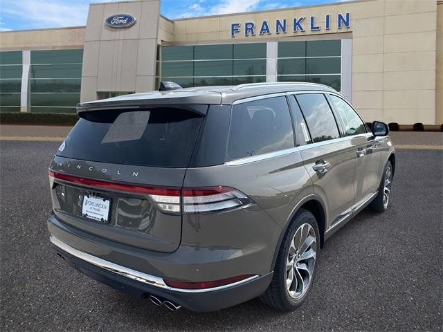 Photo of 2025 Harbor Gray Lincoln Aviator