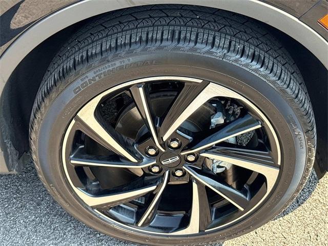 Photo of 2024 Infinite Black Metallic Lincoln Corsair