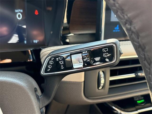 Photo of 2024 Infinite Black Metallic Lincoln Corsair