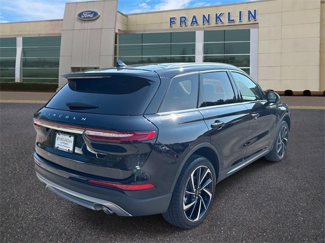 Photo of 2024 Infinite Black Metallic Lincoln Corsair