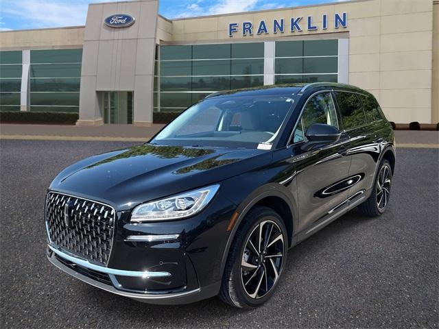 Photo of 2024 Infinite Black Metallic Lincoln Corsair