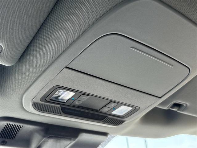 Photo of 2025 Oxford White Ford F-150