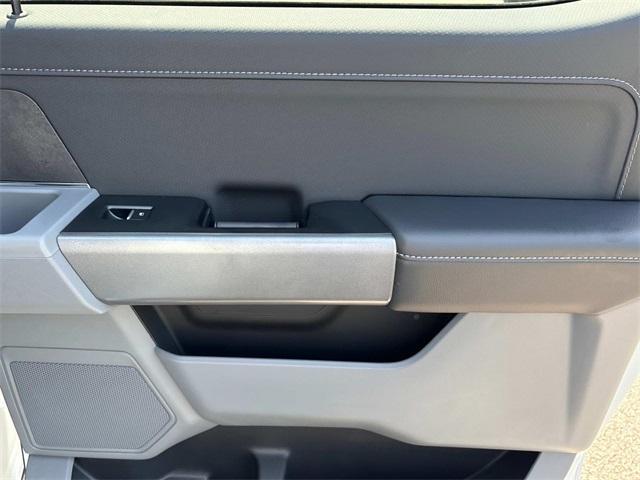 Photo of 2025 Oxford White Ford F-150