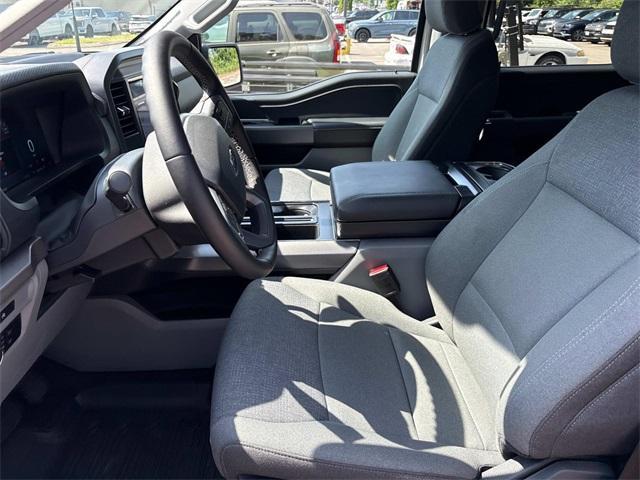 Photo of 2025 Oxford White Ford F-150