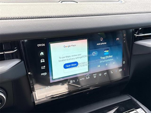 Photo of 2025 Gray Mist Metallic Lincoln Navigator