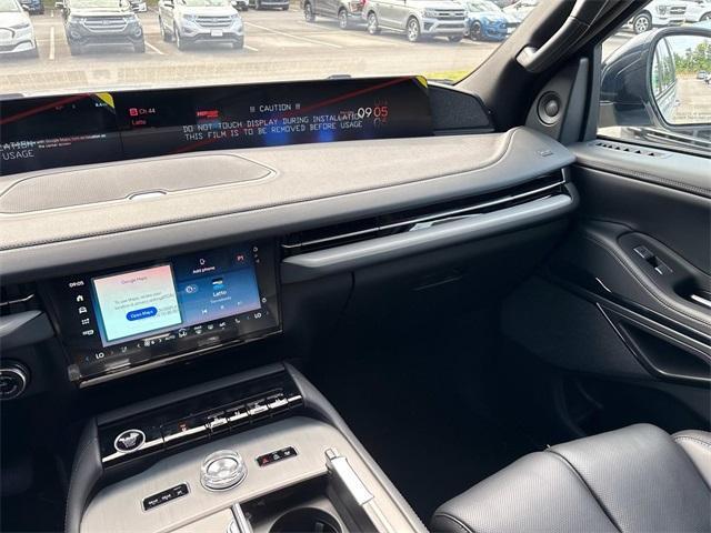 Photo of 2025 Gray Mist Metallic Lincoln Navigator
