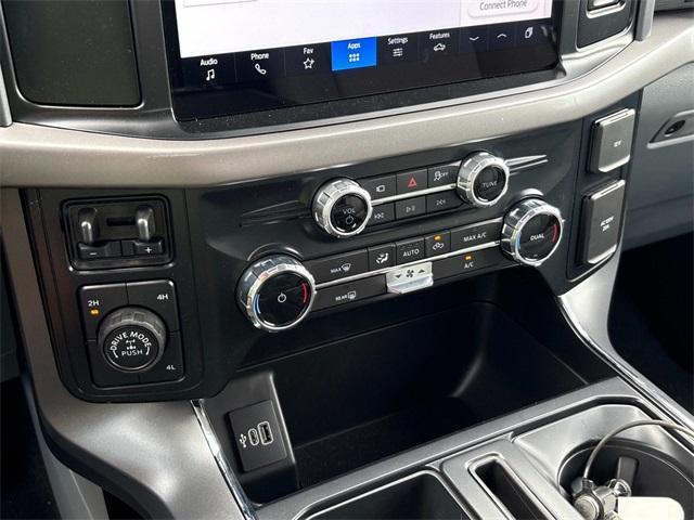 Photo of 2025 Oxford White Ford F-150