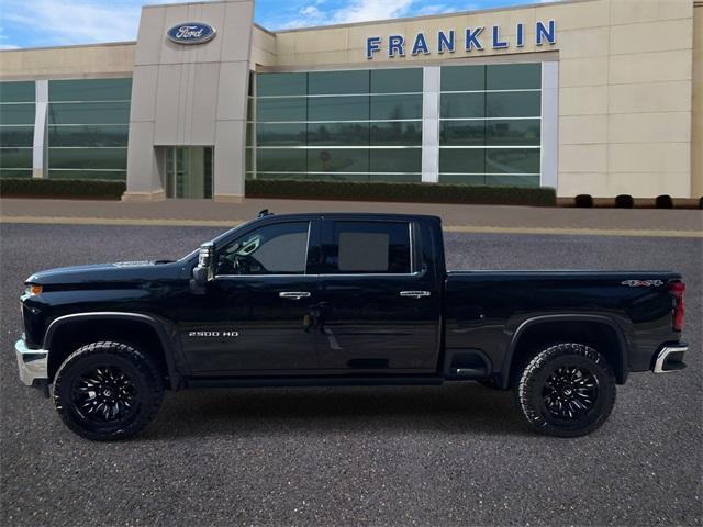 Photo of 2022 Black Chevrolet Silverado 2500