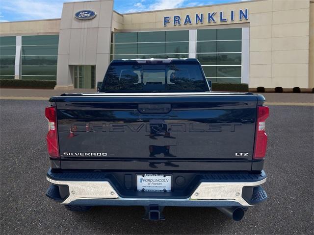 Photo of 2022 Black Chevrolet Silverado 2500