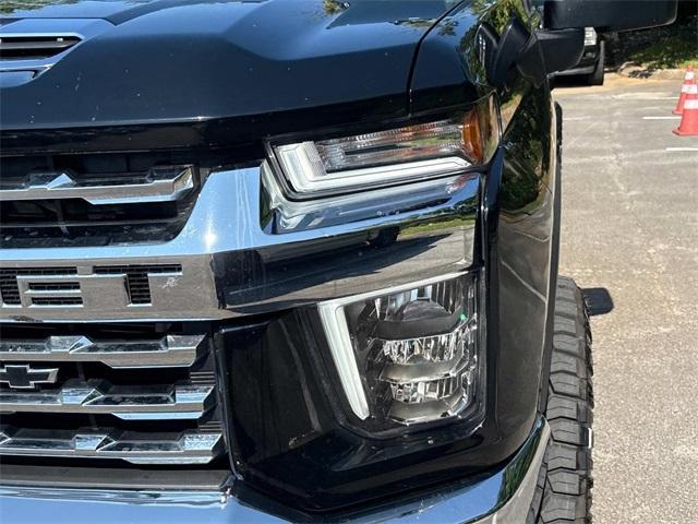 Photo of 2022 Black Chevrolet Silverado 2500