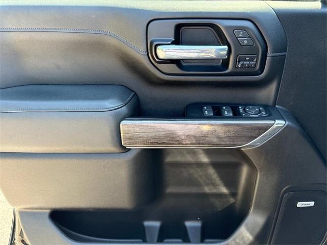 Photo of 2022 Black Chevrolet Silverado 2500
