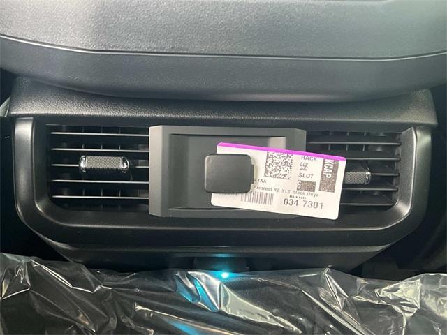 Photo of 2025 White Metallic Ford F-150