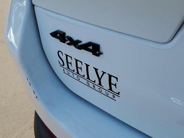 Photo of 2024 Bright White Clearcoat Jeep Grand Cherokee L