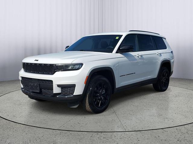 Photo of 2024 Bright White Clearcoat Jeep Grand Cherokee L
