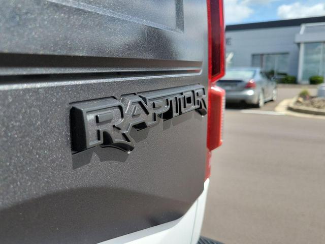 Photo of 2018 Oxford White Ford F-150