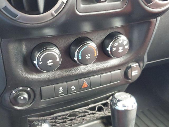 Photo of 2013 Billet Metallic Clearcoat Jeep Wrangler Unlimited