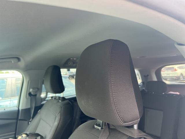 Photo of 2022 Star White Ford Explorer