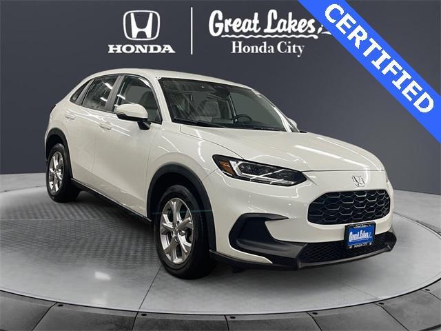 Photo of 2023 Platinum White Pearl Honda HR-V