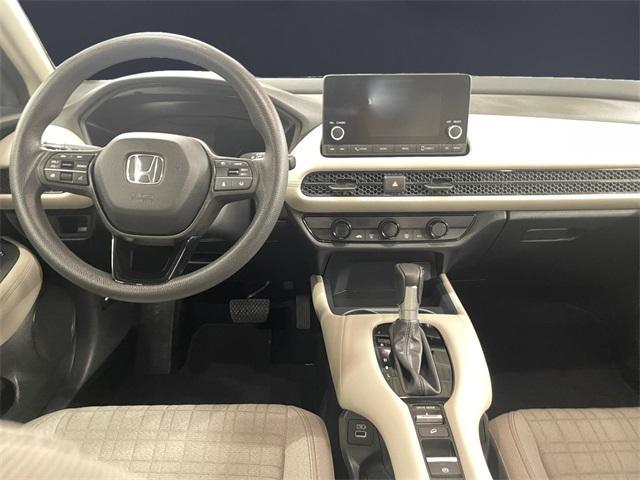 Photo of 2023 Platinum White Pearl Honda HR-V
