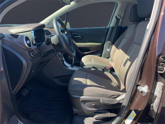 Photo of 2015 Deep Espresso Metallic Chevrolet Trax