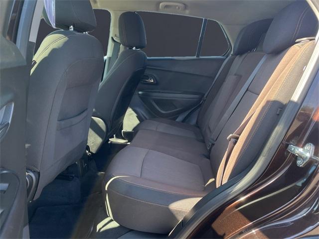 Photo of 2015 Deep Espresso Metallic Chevrolet Trax