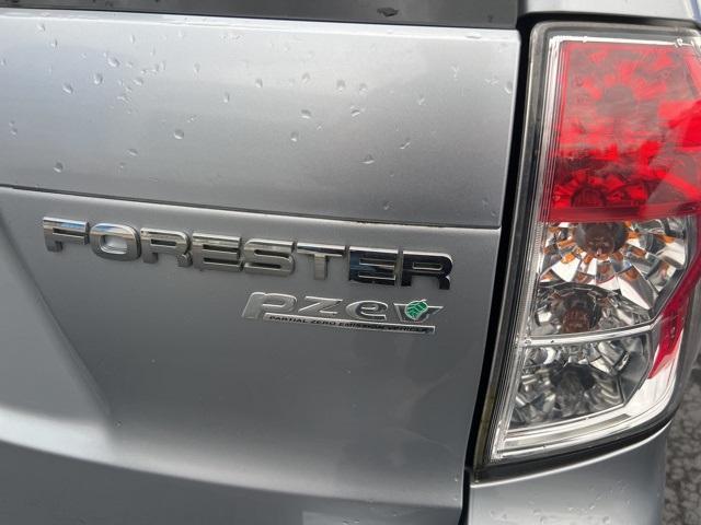 Photo of 2012 Ice Silver Metallic Subaru Forester