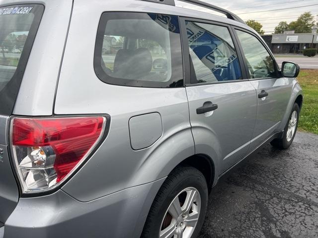 Photo of 2012 Ice Silver Metallic Subaru Forester