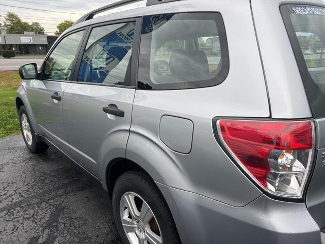 Photo of 2012 Ice Silver Metallic Subaru Forester
